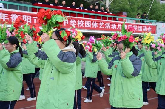 clip_image004.jpg c8f252e4060d0c1e68a59a0bb2a29e91