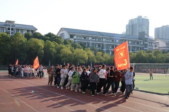 clip_image006.jpg 入场