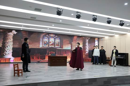 6d0157e8f83d695a969b12f5a3407b19