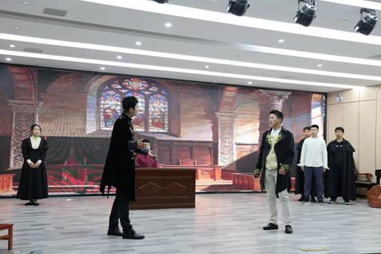 244f7d55154b952a313c86443dc63a19