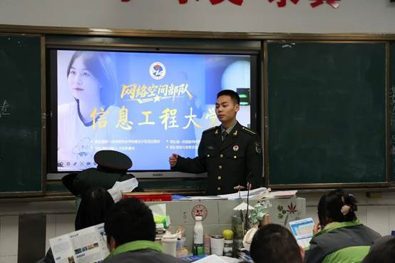 55cfe200b4f781a6e9214c0ce2adfb2a