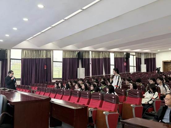 1b5dfb7251aba667e9f744f3ef2edff2