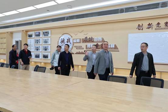 621427a80b827da2182f9500a24e4adf