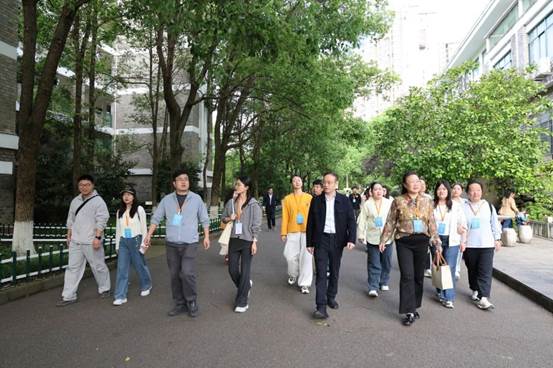 accde027ac43ac1ded26e92e22aee0cf